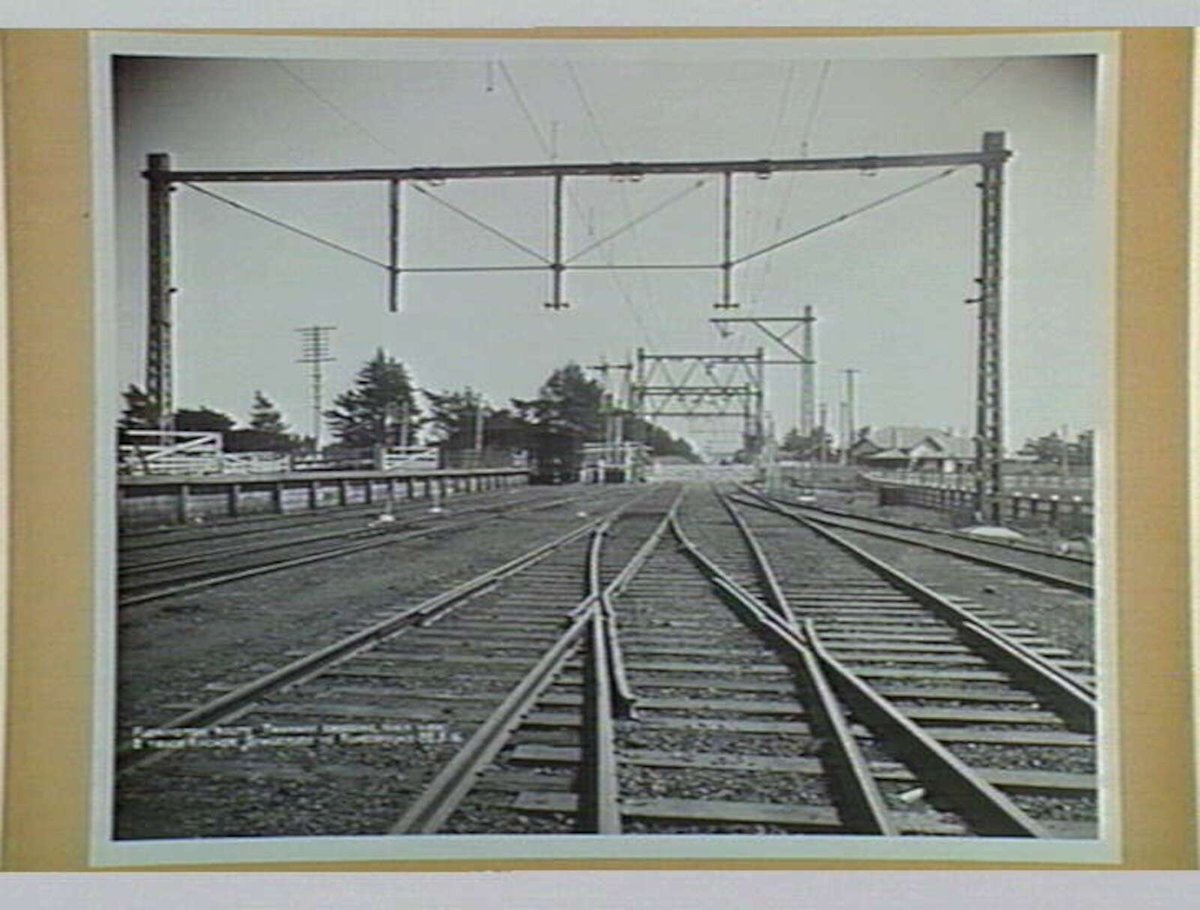 Flemington Route Tramway Crossing, Down View, 2 Track Anchor Structure in Foreground (1916)