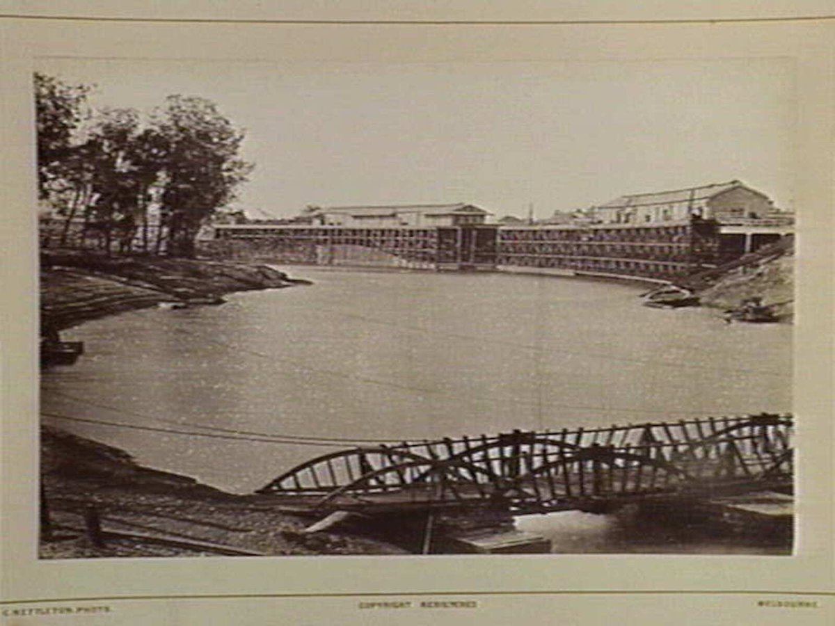 The Wharf, Echuca on the Murray 156 Miles N from Melbourne (1870–80)