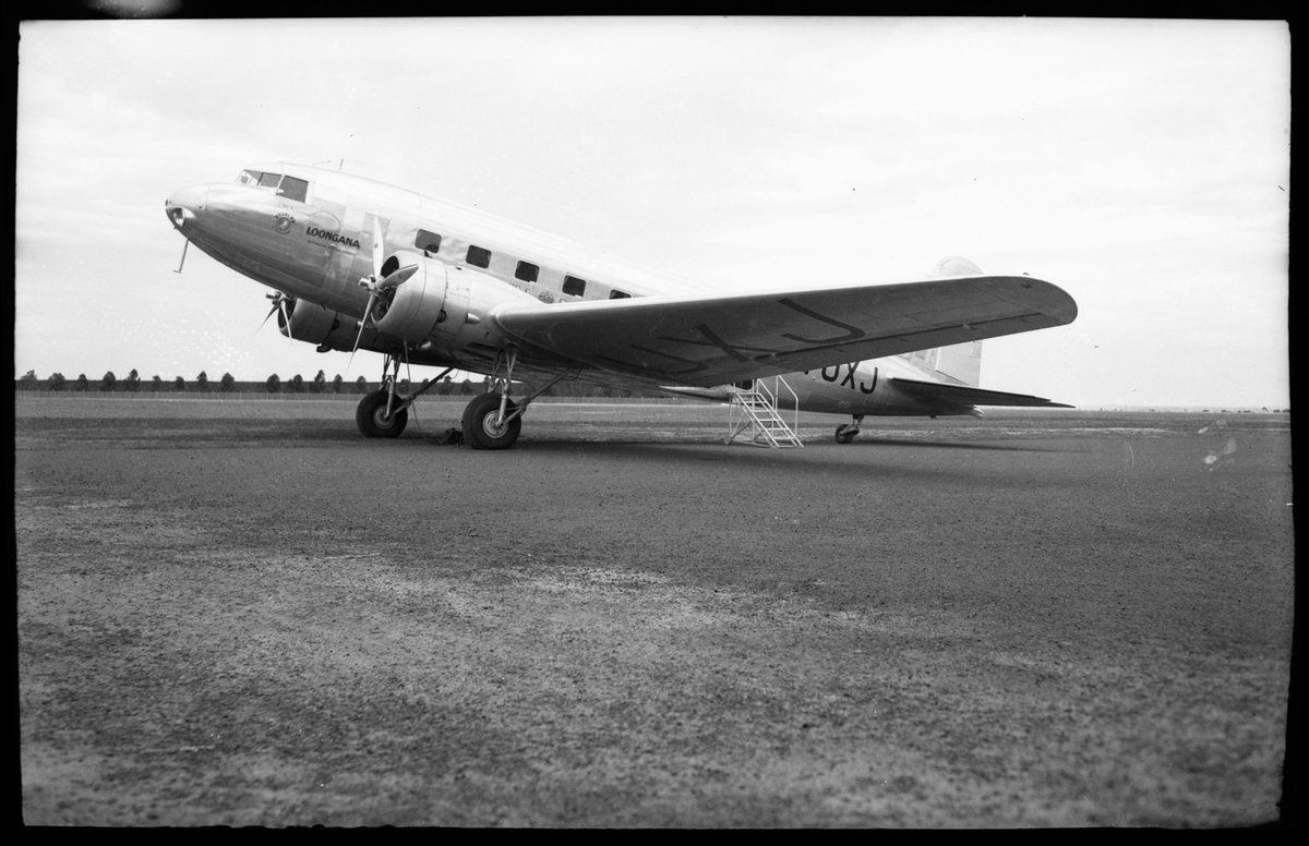 Collection of negatives and photograph of Essendon Aerodrome, Essendon North (1930–50)