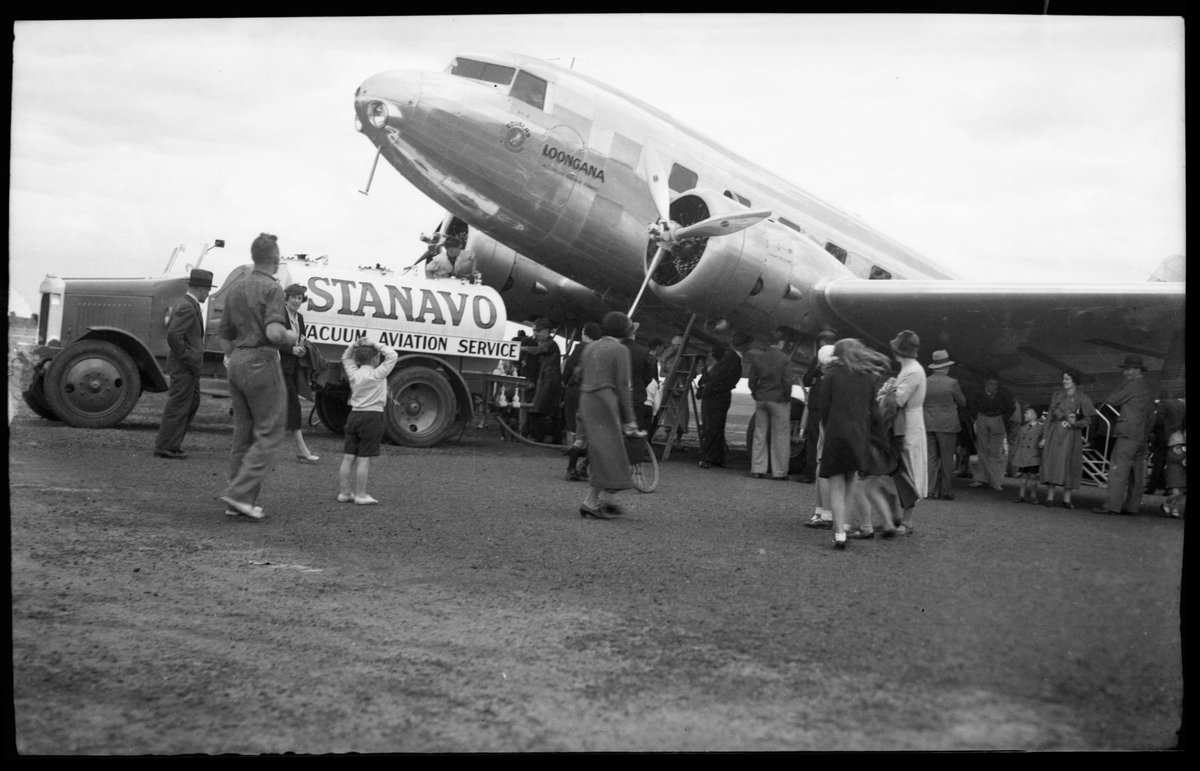 Collection of negatives and photograph of Essendon Aerodrome, Essendon North (1930–50)