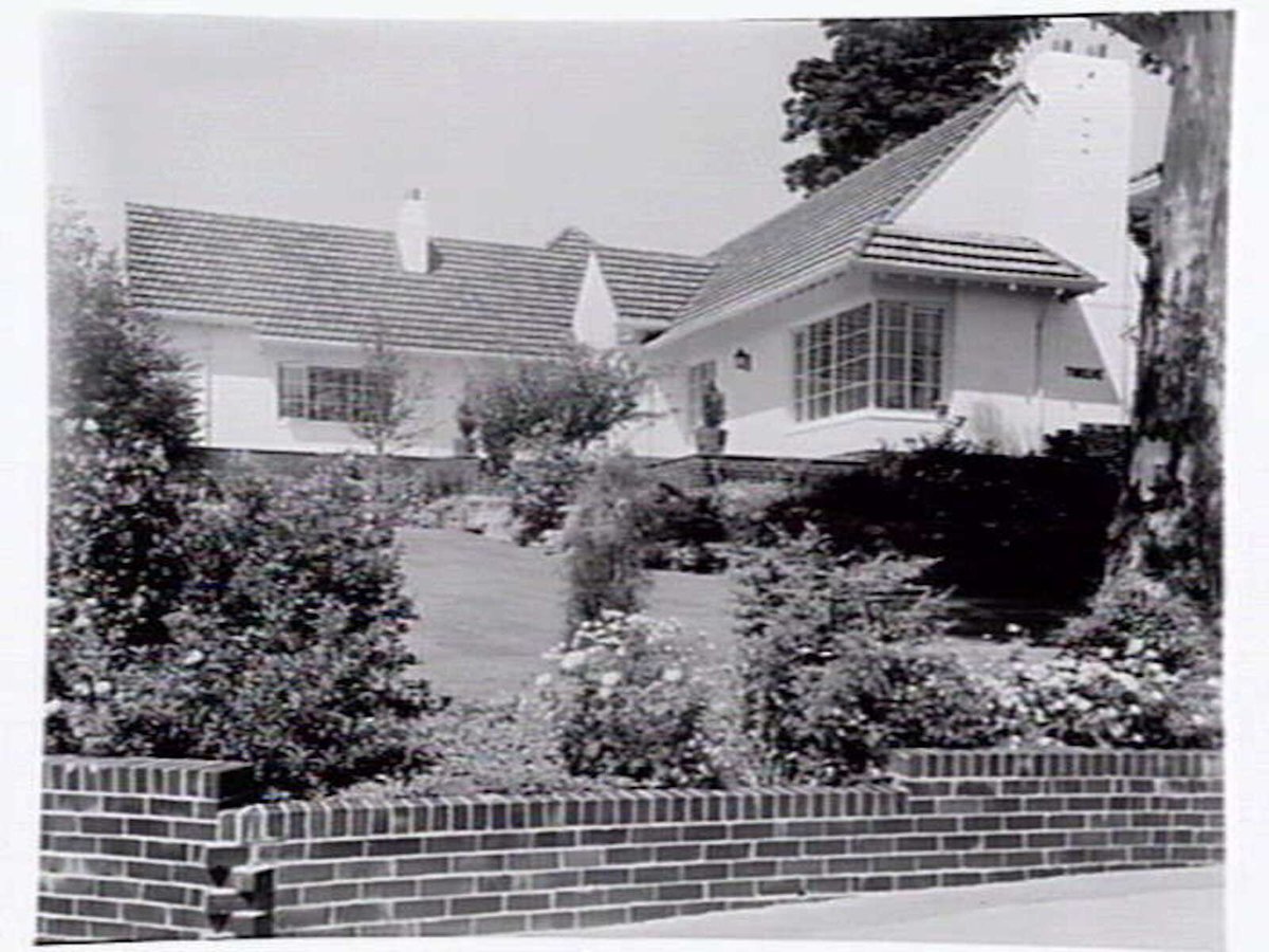 Exterior and garden of Miss Cunningham's house at Kew, possibly at 12 Studley Avenue, Kew (1939–45)