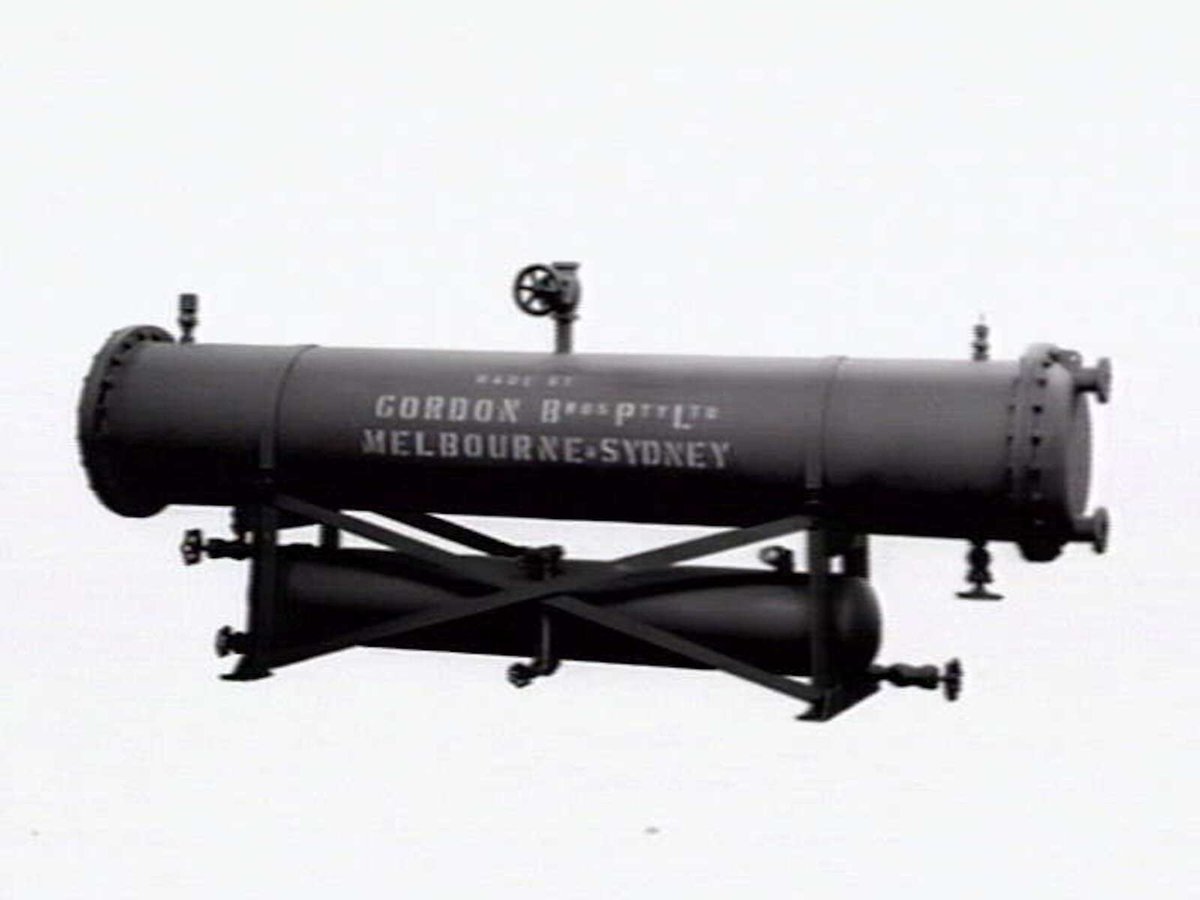 Cylinder and air conditioner made by Gordon Bros Pty Ltd, Melbourne (c. 1943)