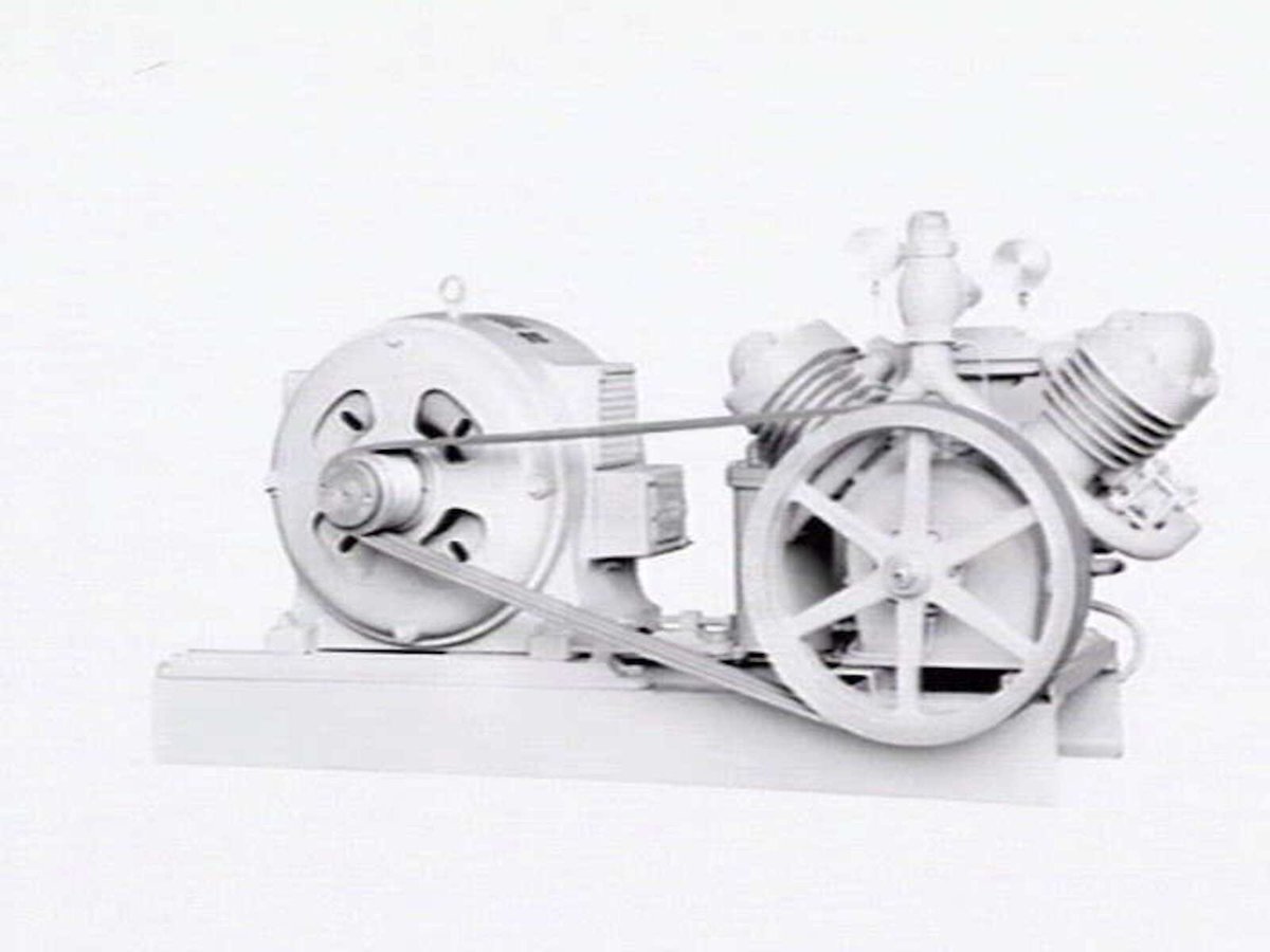 Machine manufactured by Gordon Bros. Pty Ltd, Brunswick (c. 1943)
