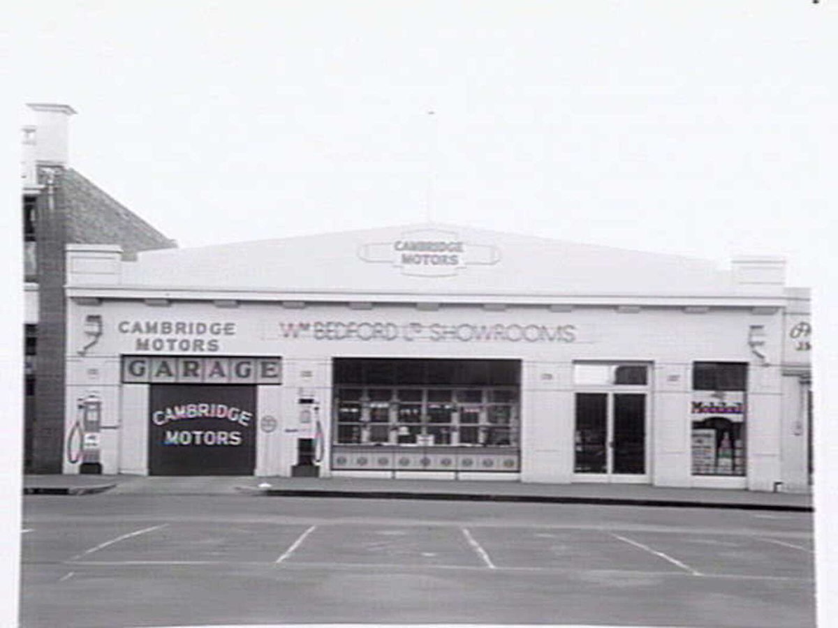 Cambridge Motors, 131 Lonsdale St., Melbourne, Melbourne City (1947)