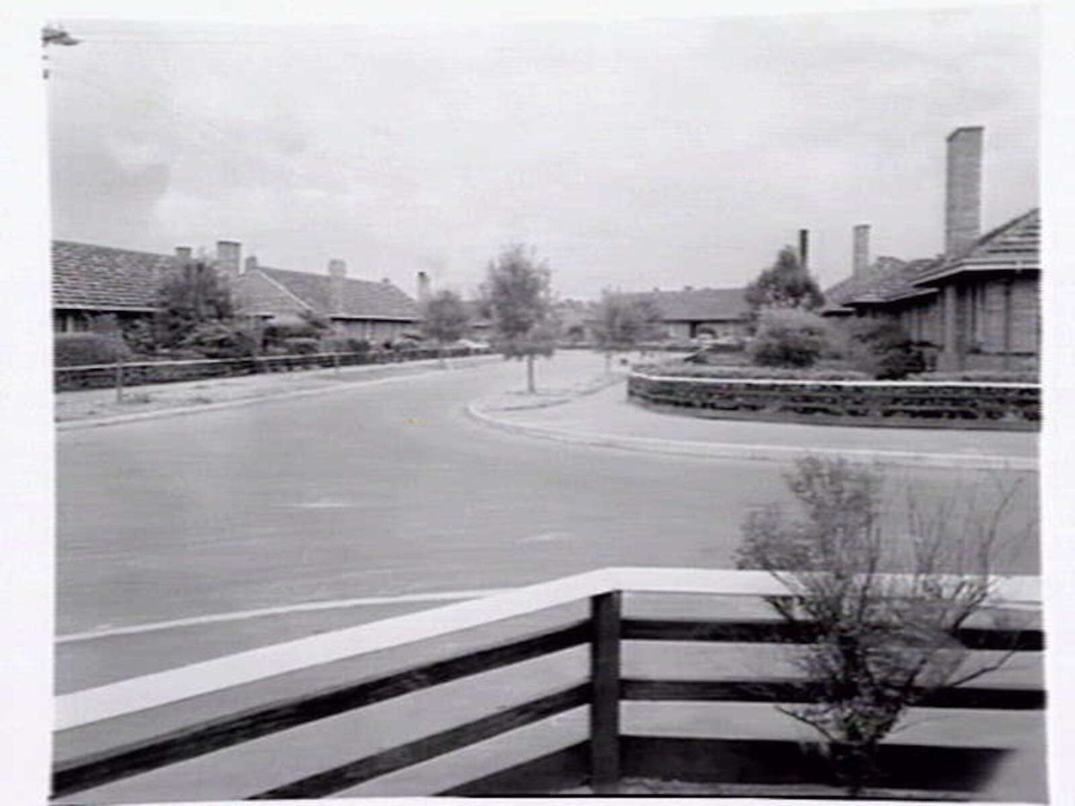 Housing Commission of Victoria houses in the vicinity of Clarke St., on the Northcote (1949)