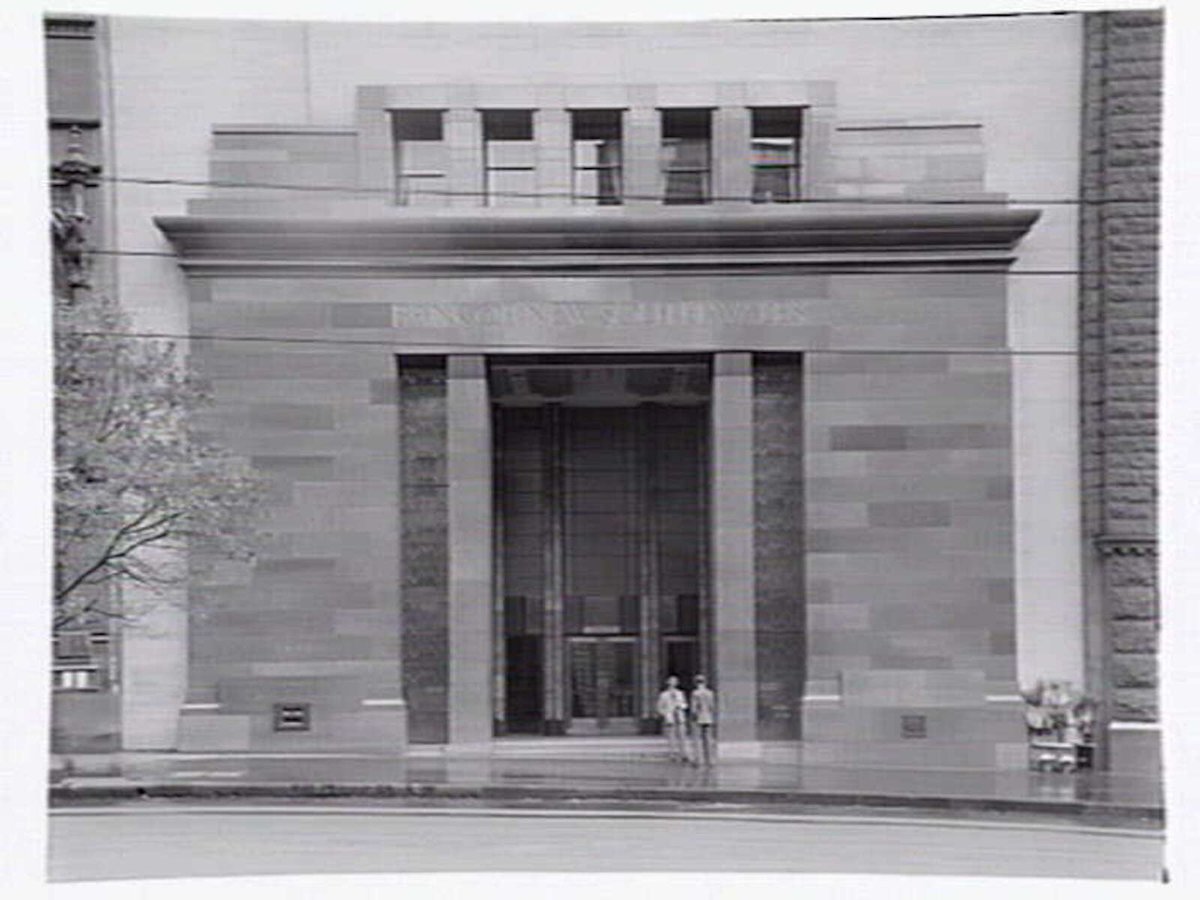 Bank of New South Wales, headquarters at 368-374 Collins St., Melbourne, showing exterior and banking chamber, designed by Godfrey & Spowers, Melbourne City (1950)