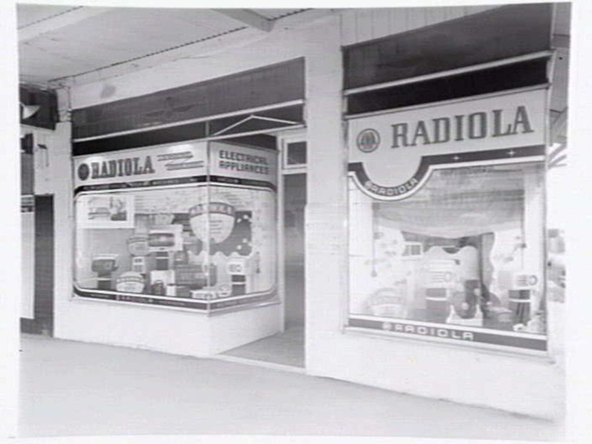 Suburban electric appliance retailer, possibly Wetzler's Radio, 827 Burke Rd., Camberwell (1947–53)