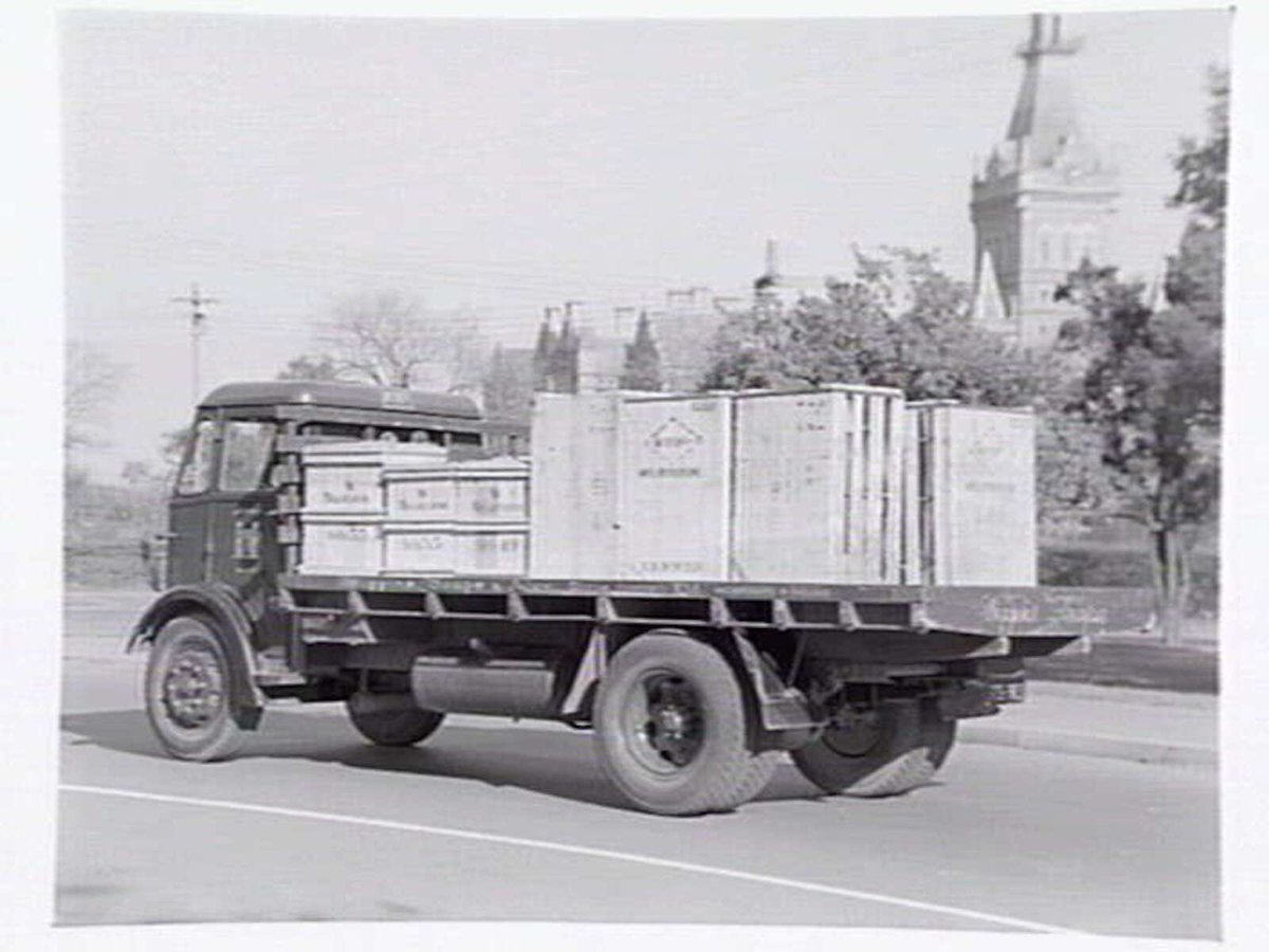 Wiggins Teape & Company truck for Gateway Papers, 206-208 Queen Street, Melbourne, Melbourne City (c. 1951)