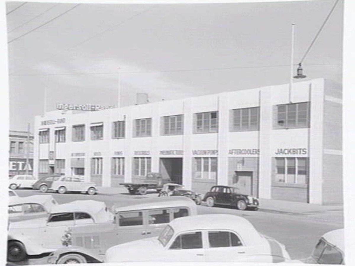 Exterior, commercial premises of Ingersoll-Rand, air compressors, 34 Moray Street, South Melbourne (1949–55)