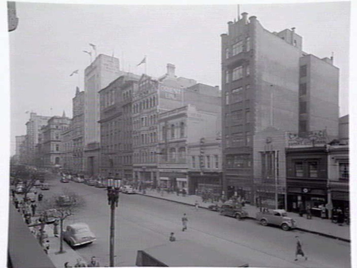 Collins Street, Melbourne, Melbourne City (c. 1952)