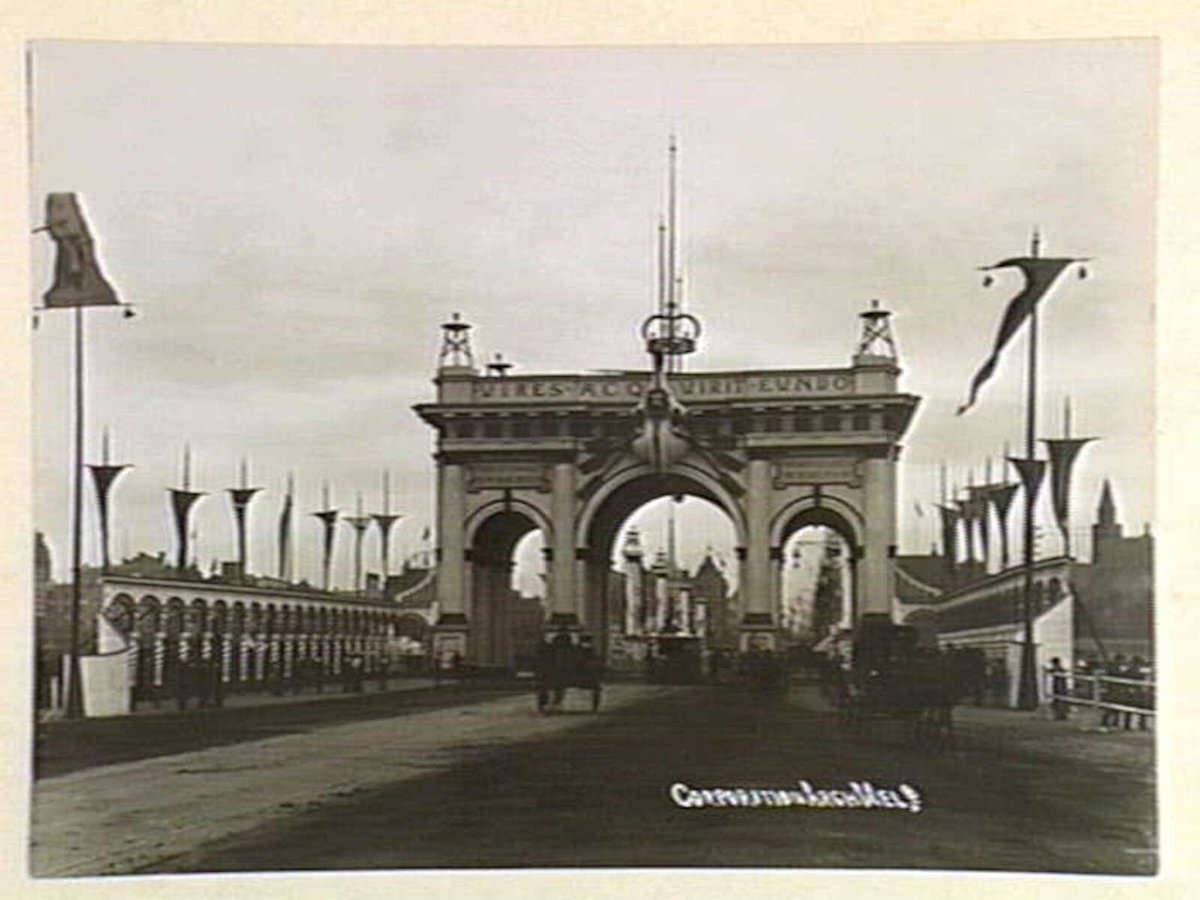Corporation Arch Melb. [i.e. Melbourne] (1939)