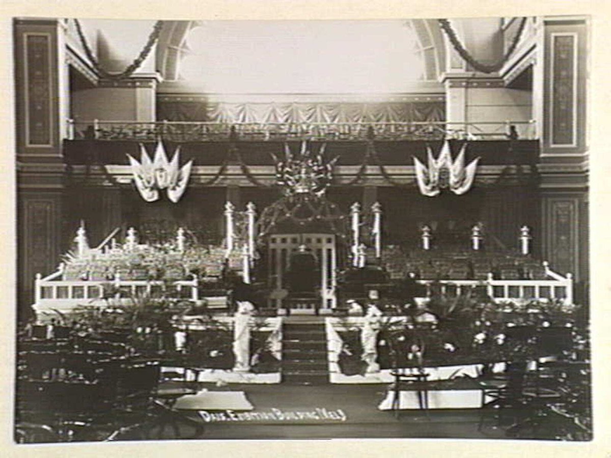 Dais. Exibition [i.e. Exhibition] Building Melb. [i.e. Melbourne] (1939)