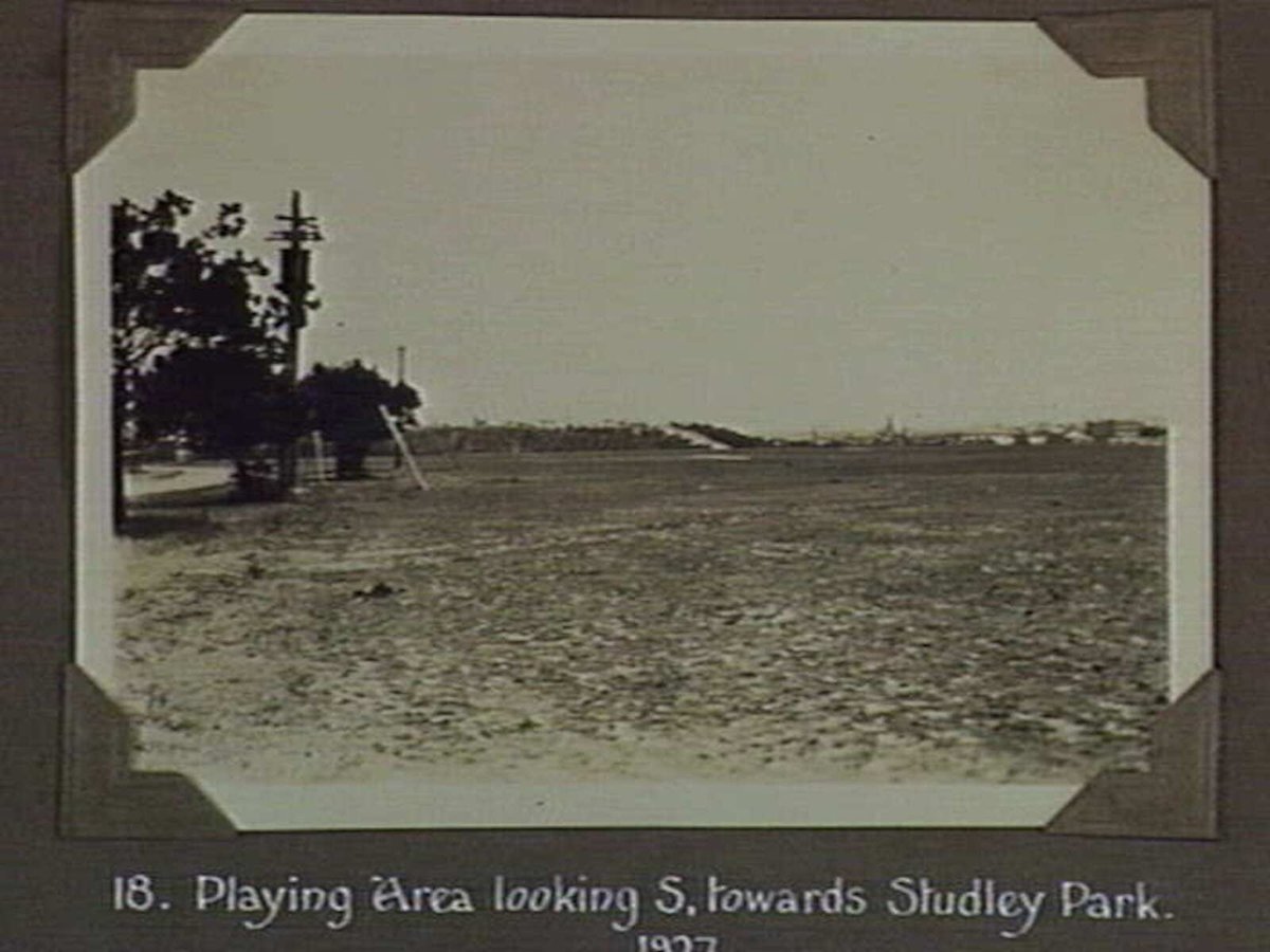 Playing Area looking S. towards Studley Park, Kew (1927)