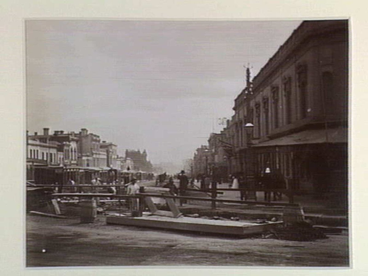 Bourke St., making tramway, Melbourne City (1876–94)