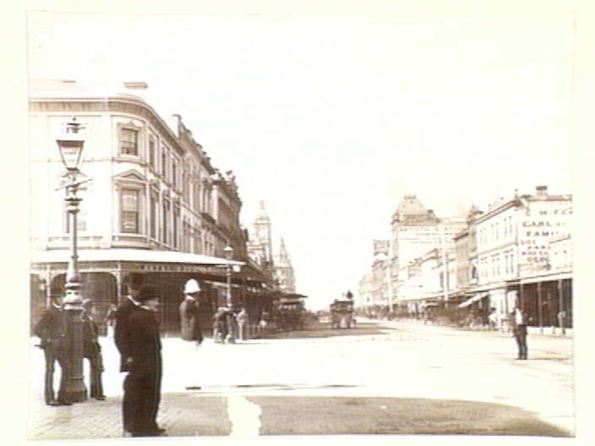 Swanston Street, looking south, Melbourne City (1876–94)