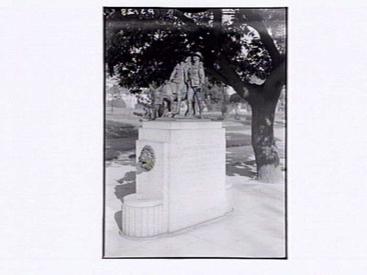 Man with the Donkey Memorial, Melbourne (1948)