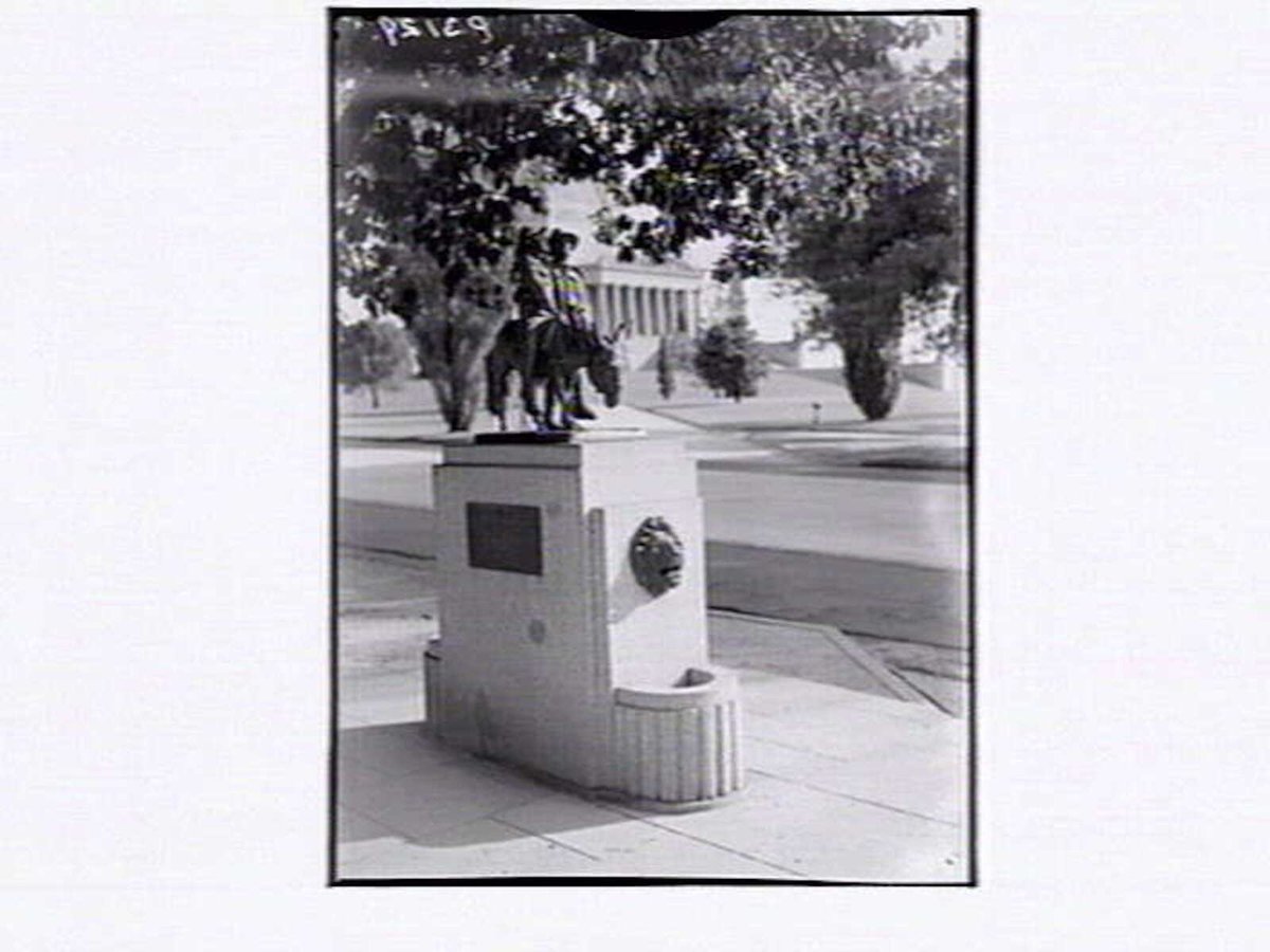 Man with the Donkey Memorial, Melbourne (1948)