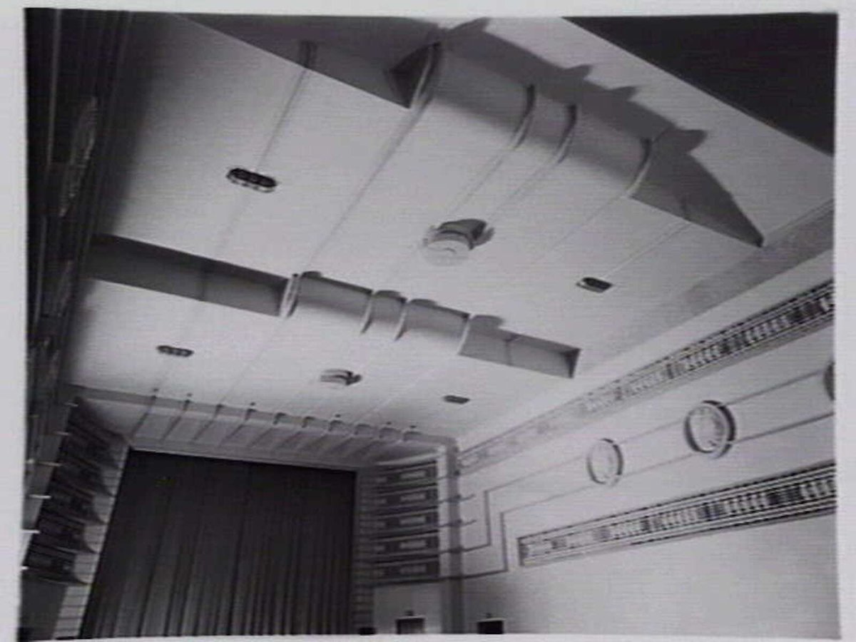 Interior of Hoyts Centre, Bay Street Brighton (c. 1943)