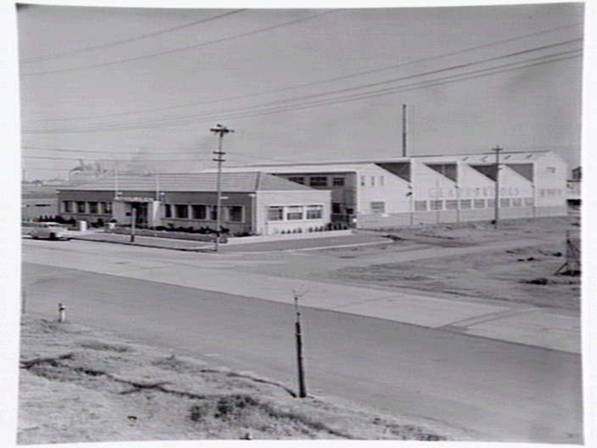 Glazebrook Australia Pty Ltd, Paints, Enamels and Lacquers, 269-97 Williamstown Rd. Port Melbourne (1947)