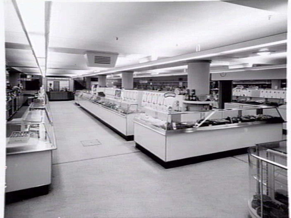 Mutual Store Ltd. 256-262 Flinders St, Melbourne City (1948)