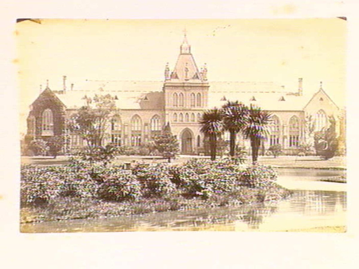 National Museum Melborne [i.e. Melbourne] (1885–87)