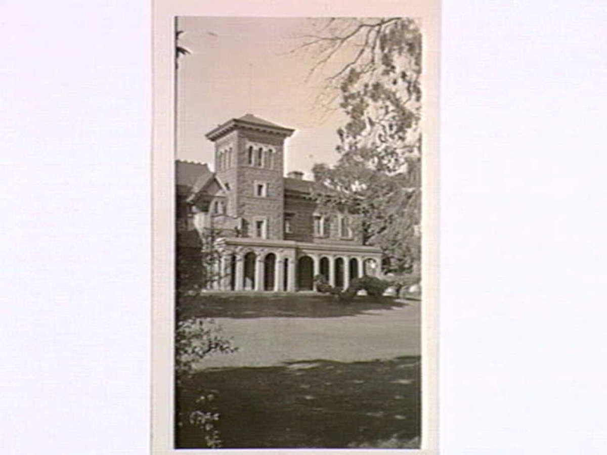 East Melbourne residence, Bishop's Court (1933)