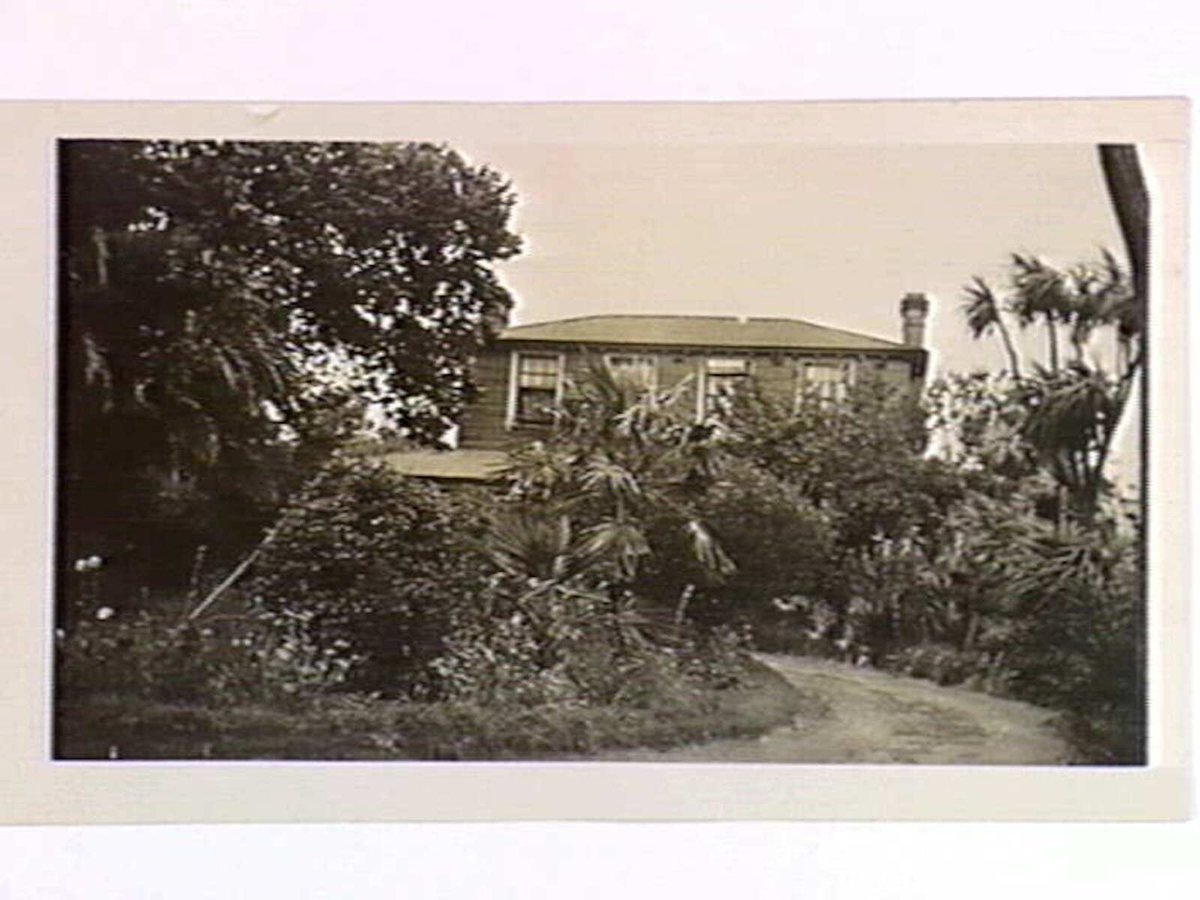 Old Staff Quarters, Jolimont Square, Jolimont (1934)
