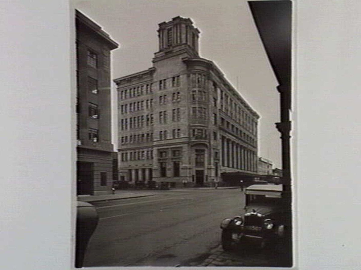 Argus Office, corner of Elizabeth and Latrobe Streets, Melbourne City (c. 1930)