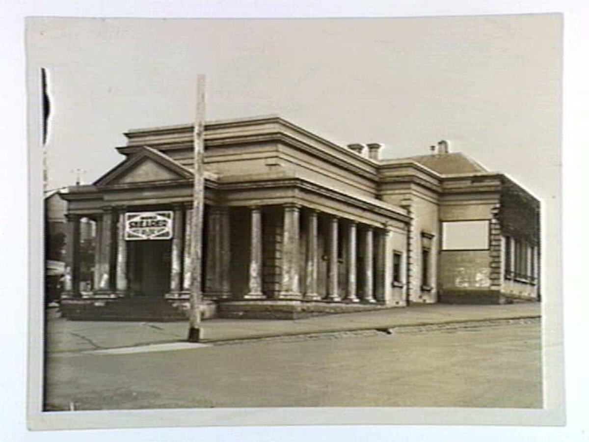St. Kilda Court House, formerly Town Hall, corner of Grey & Barkley Sts, St Kilda (1933)