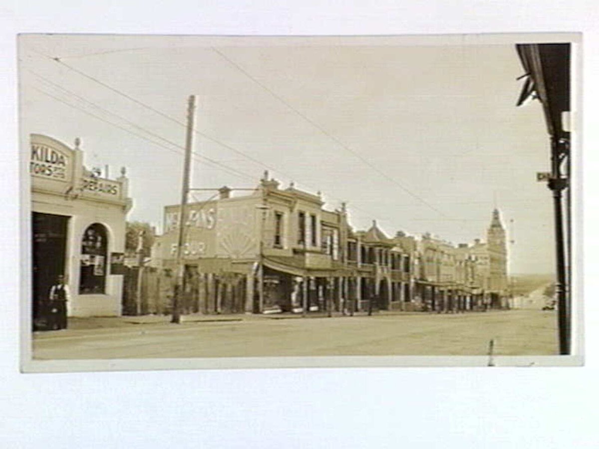 High Street, St. Kilda. West side, St Kilda (c. 1925)