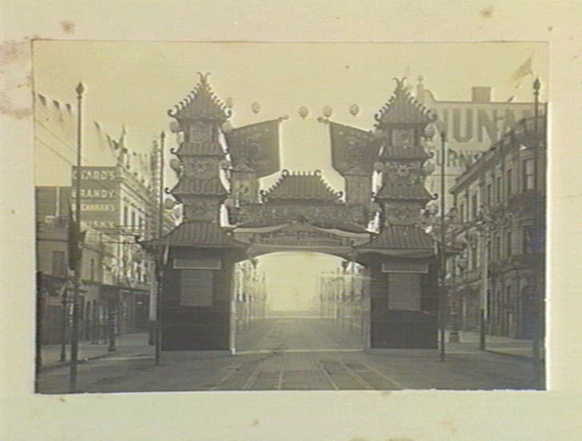 Chinese Citizens Arch over Swanston Street, Melbourne, Melbourne City (1901)