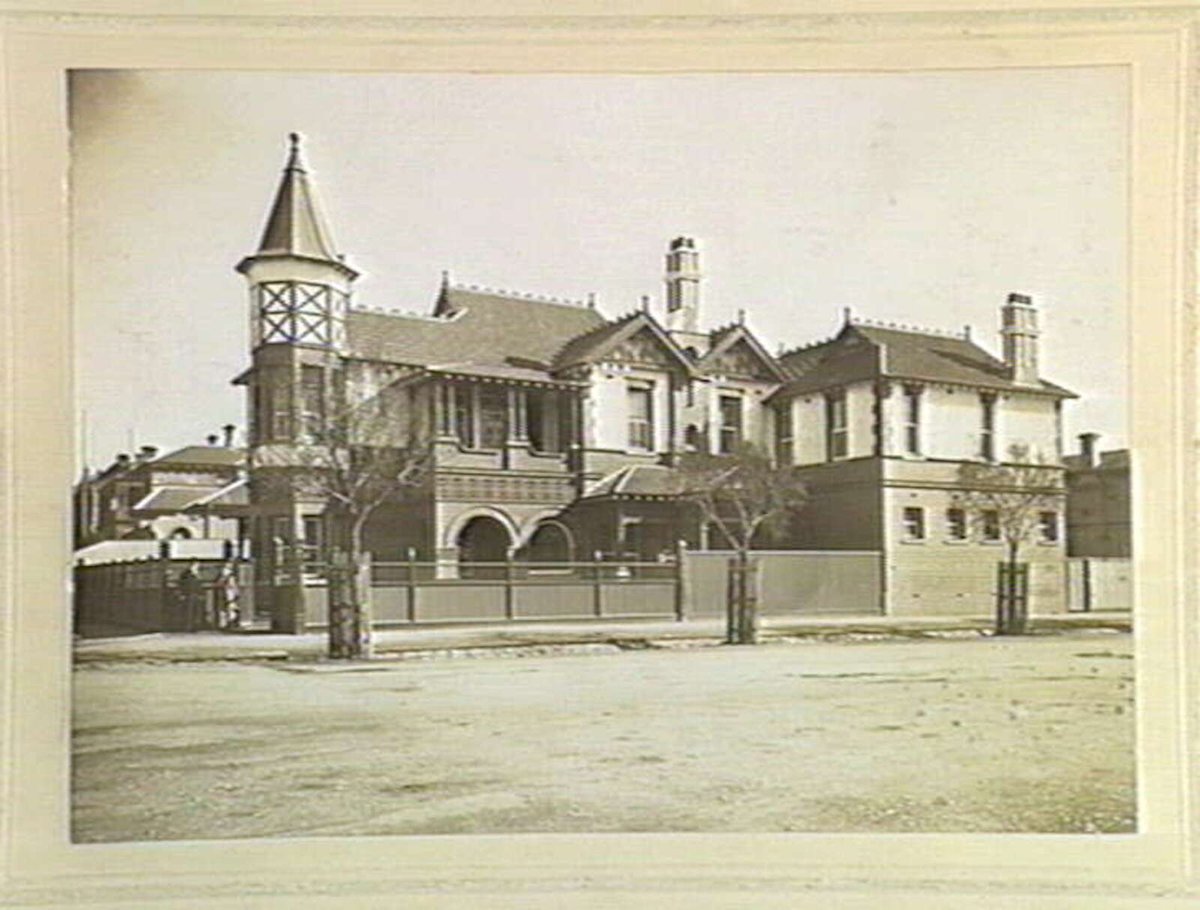 [St. Hilda's, building at 1 Clarendon Street, on the corner with Albert Street, East Melbourne] (1900–25)