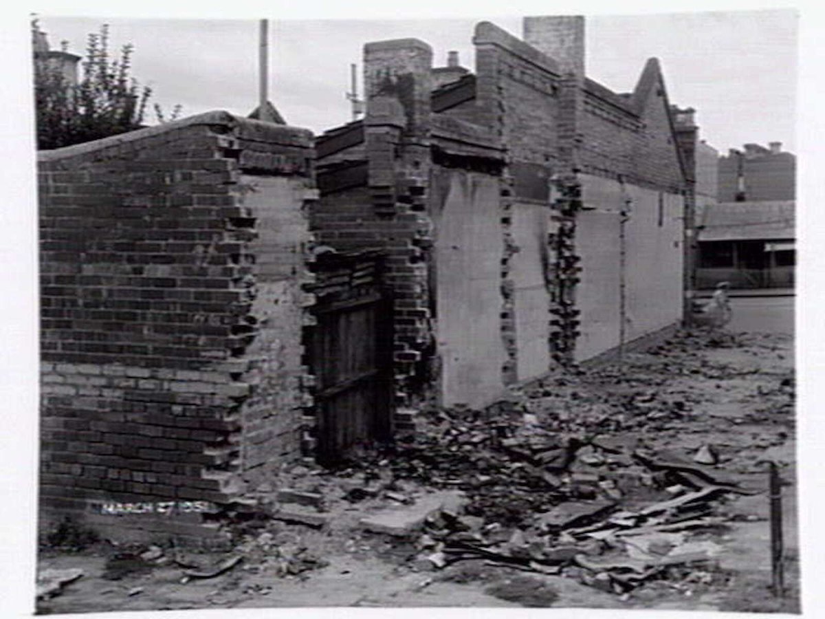 North Melbourne back lane (1951)