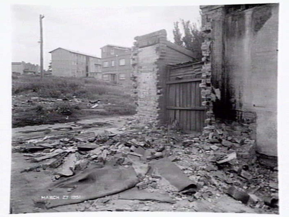North Melbourne back lane (1951)
