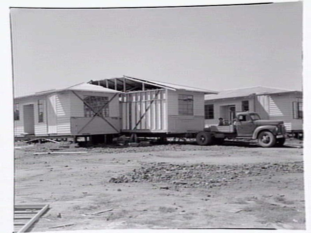 Pre-fabricated houses being moved on low loader in Highett and Mordialloc (1949–55)