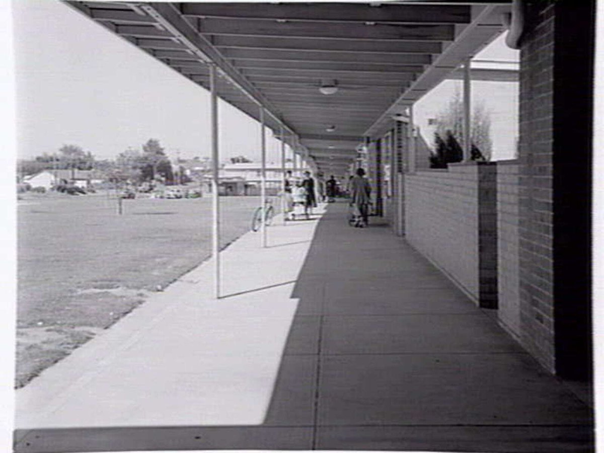 Castlefield Shopping Centre, Hampton, on the Sandringham Estate built by the Housing Commission of Victoria (1950–56)