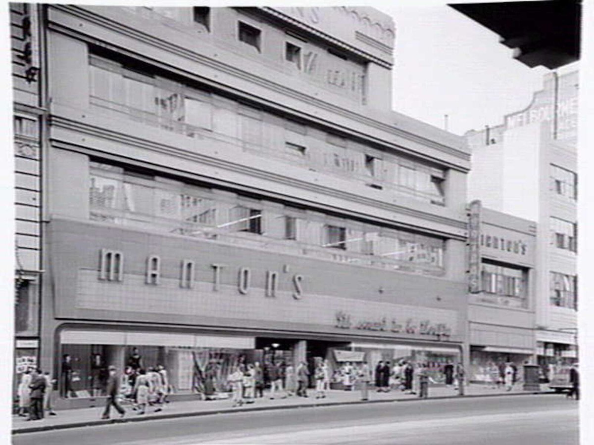Manton's, drapers, 226-36 Bourke St., Melbourne, Melbourne City (c. 1953)