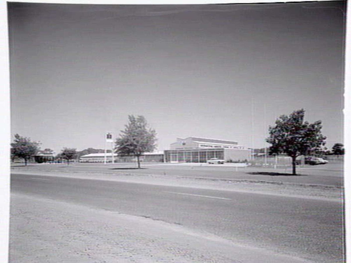International Harvester Co., Dandenong (1954)