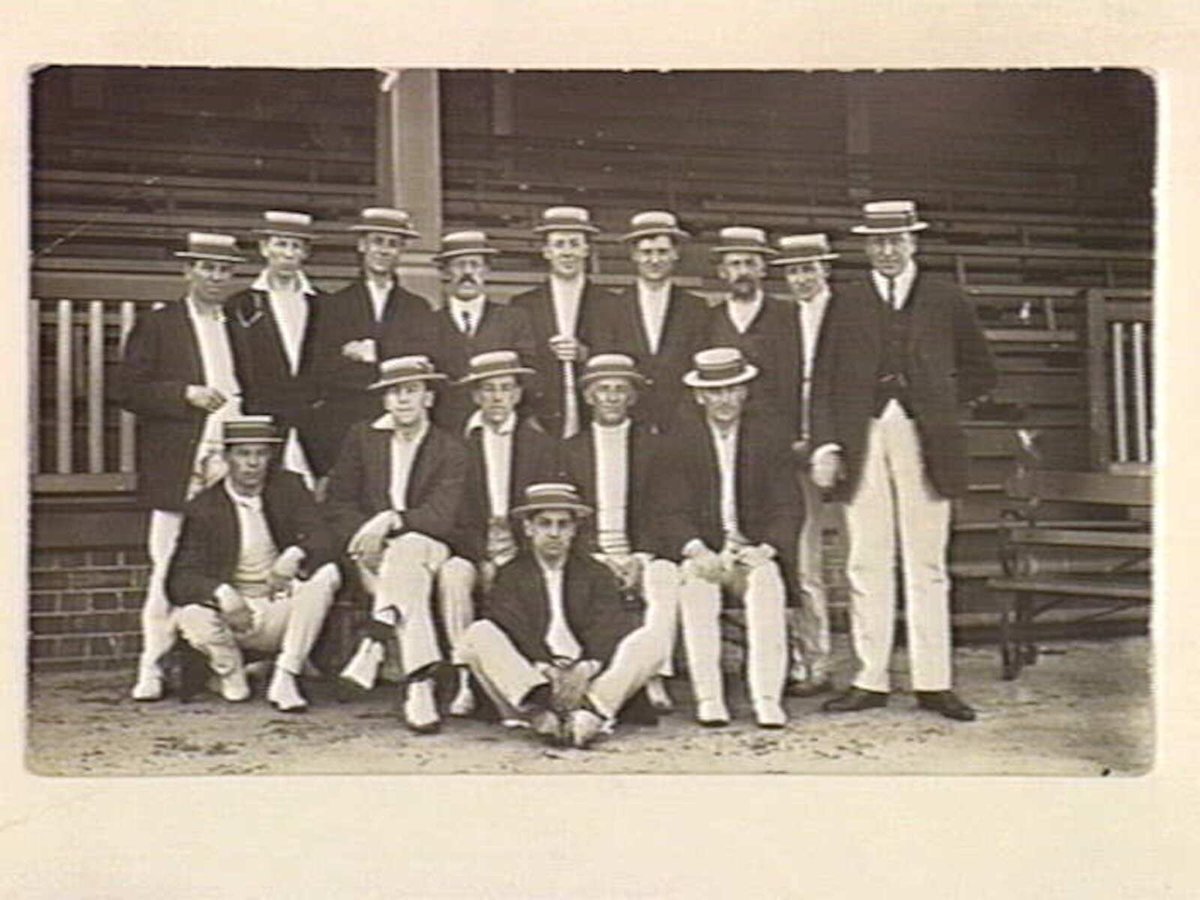 Cricket team from Melbourne? (1910)