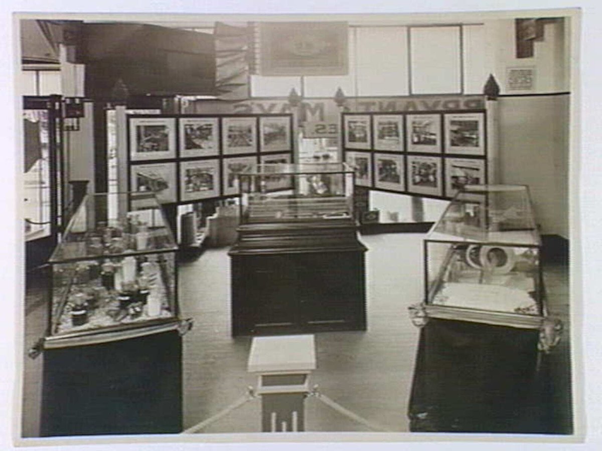 Bryant & May's stand at Royal Melbourne Show? (1920–59)