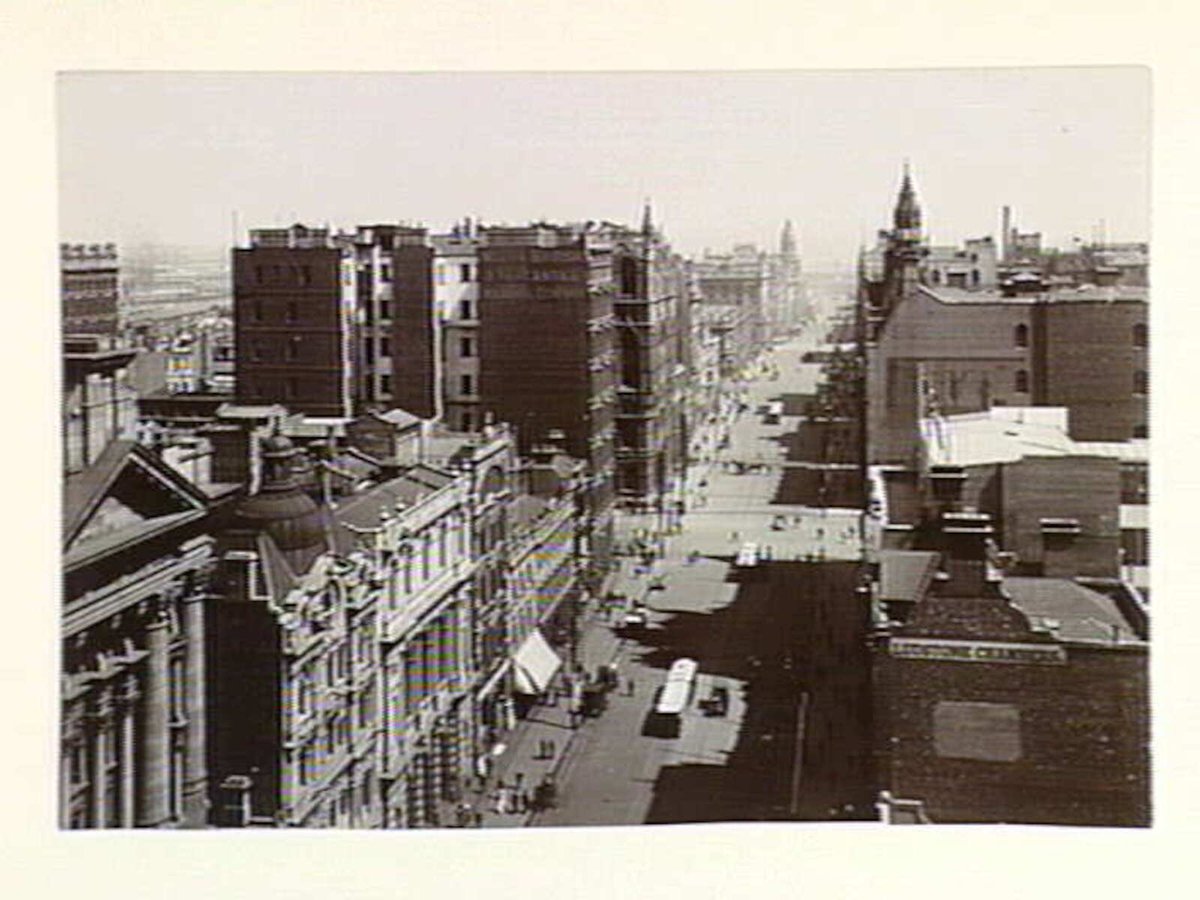 Collins Street looking west, Melbourne City (1913–14)