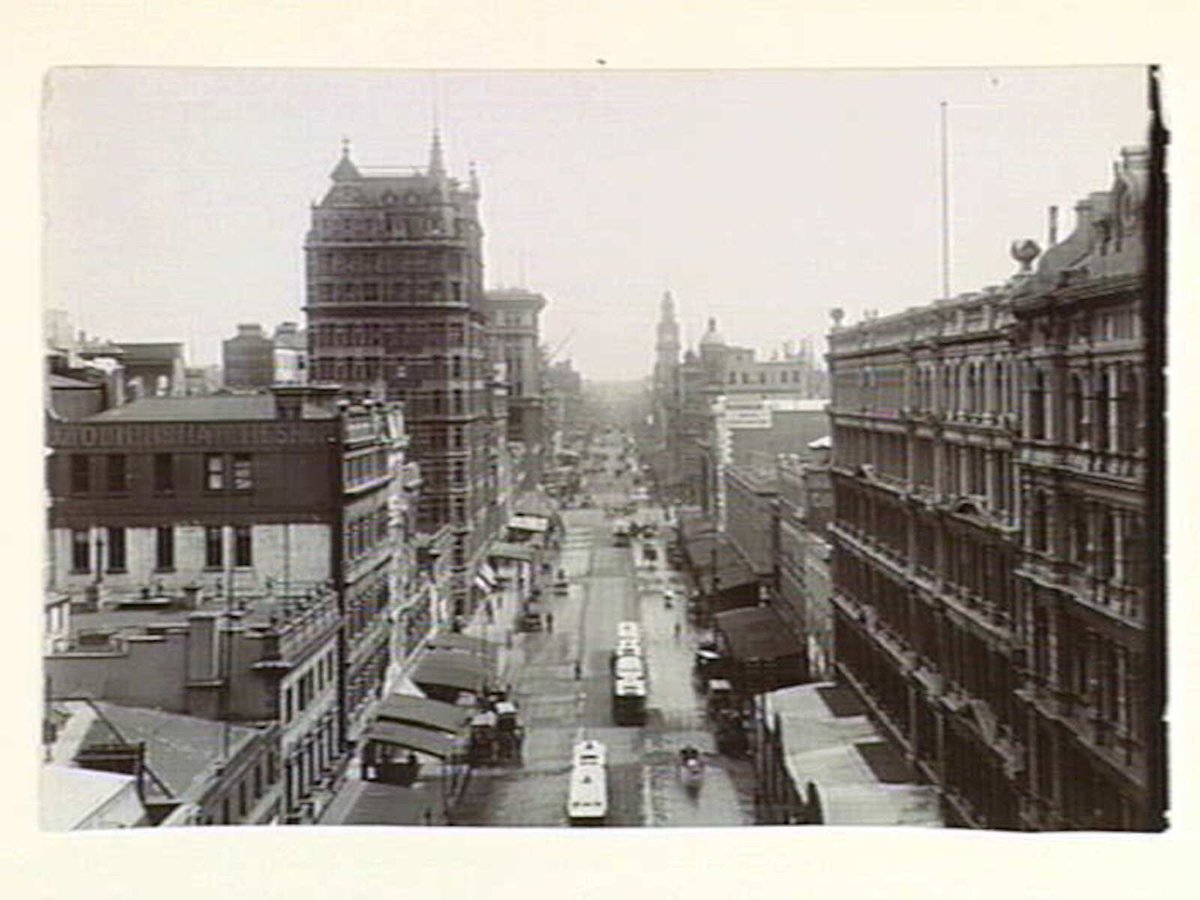Elizabeth Street from Flinders Street, Melbourne City (1913–14)