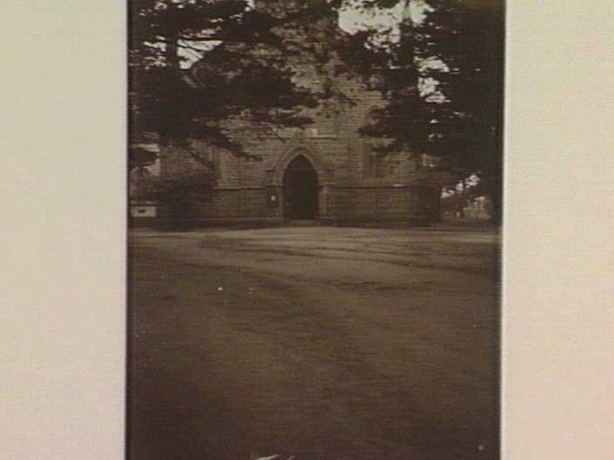 St. Andrew's Church of England, Brighton (1880–1900)