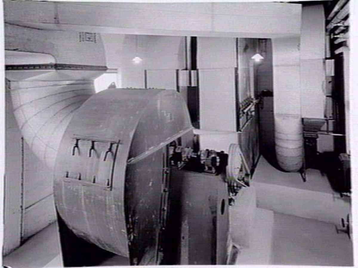 Interior of plant or boiler room at Heidelberg Town Hall (1936)