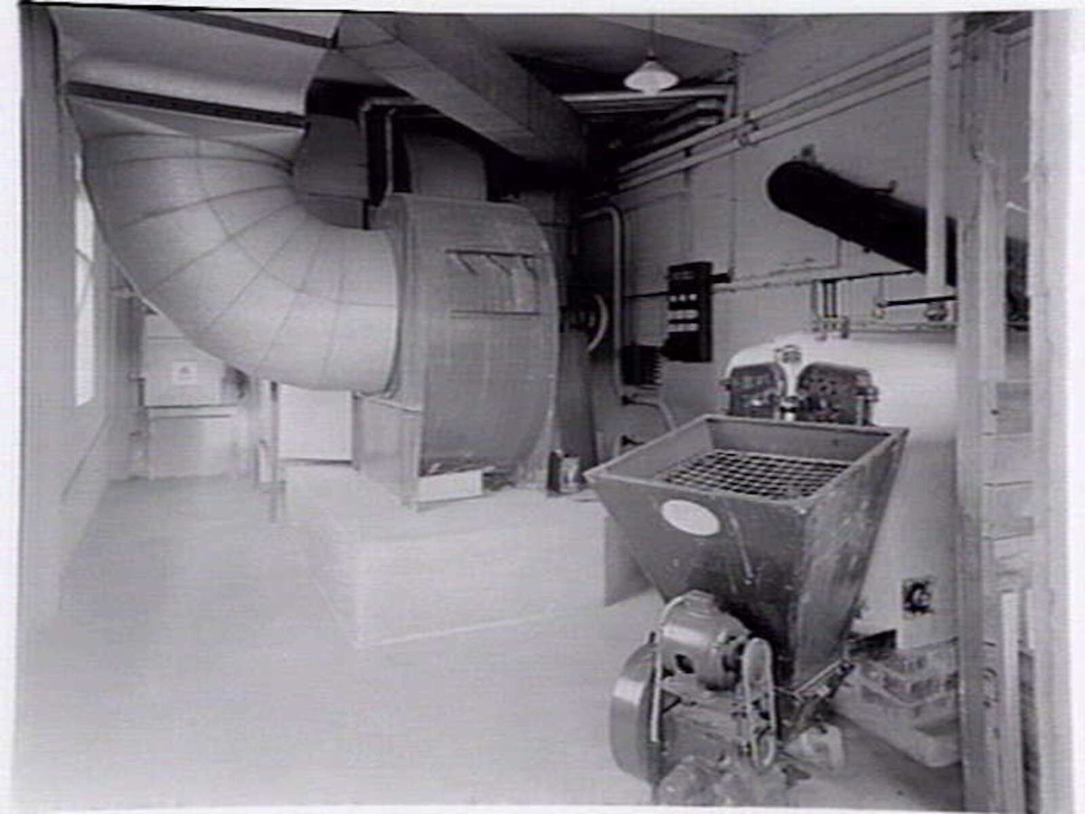 Interior of plant or boiler room at Heidelberg Town Hall (1936)