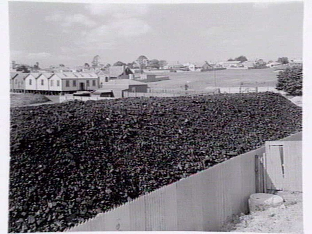 Colonial Gas Association Limited, Box Hill works (1938–40)
