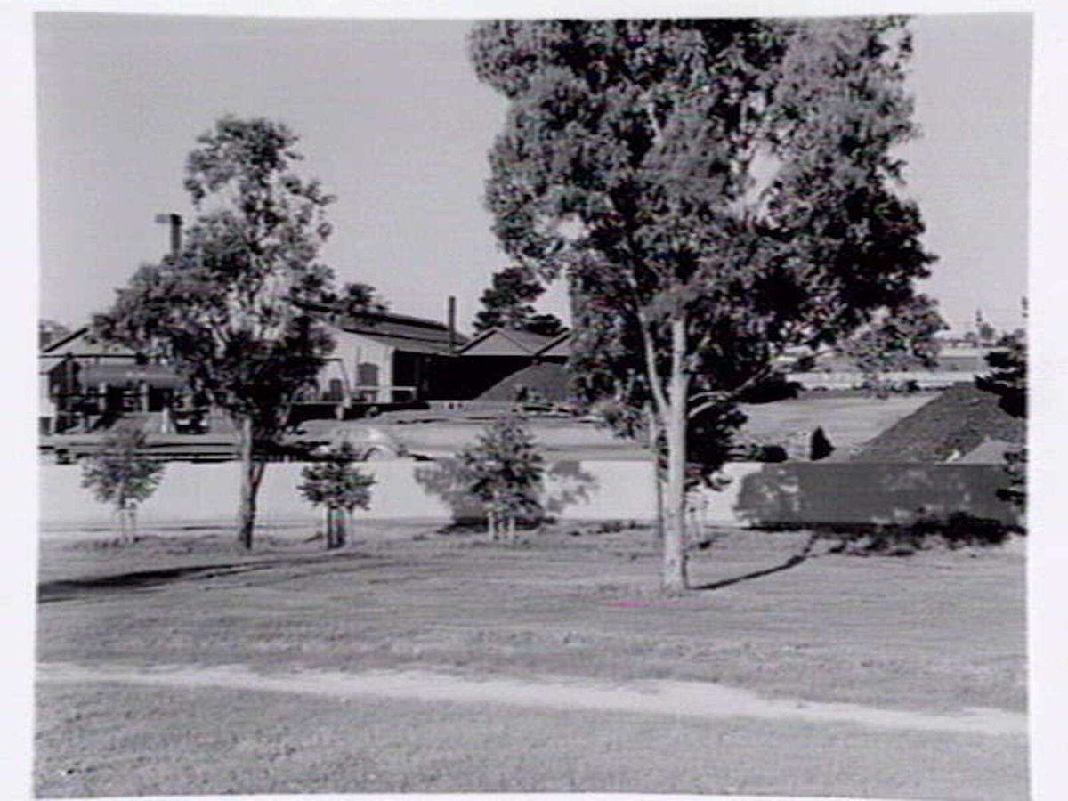 Colonial Gas Association Limited, Box Hill works (1938–40)