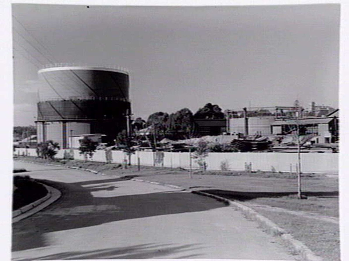 Colonial Gas Association Limited, Box Hill works (1938–40)
