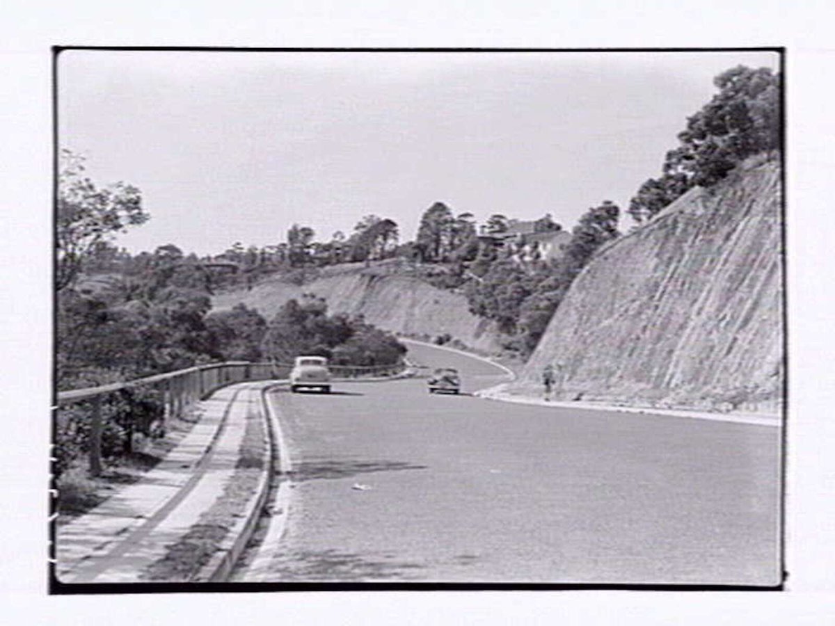 Yarra Boulevard, Kew (1947)