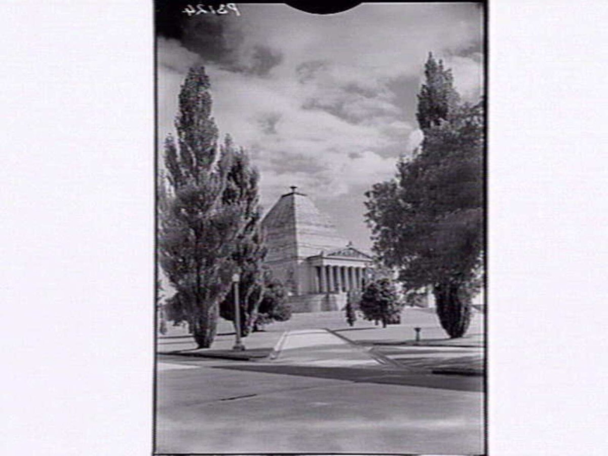 Shrine of Remembrance Melbourne, Melbourne City (1948)
